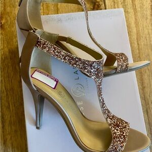 Chinese Laundry Z-Lychee Satin Women's Rose Gold Heels Size 8